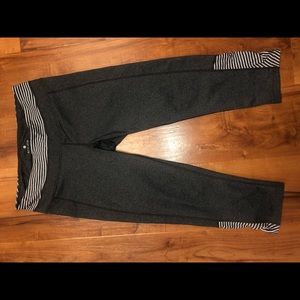 Athleta medium crop tights